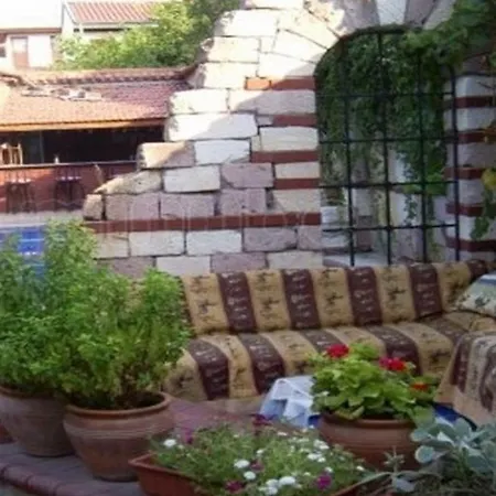 Otel Kaleici Pera Palace 3*